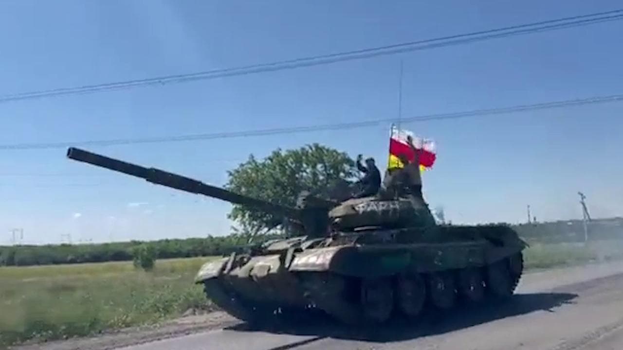 Ucraina, i russi schierano il grande vecchio dei tank