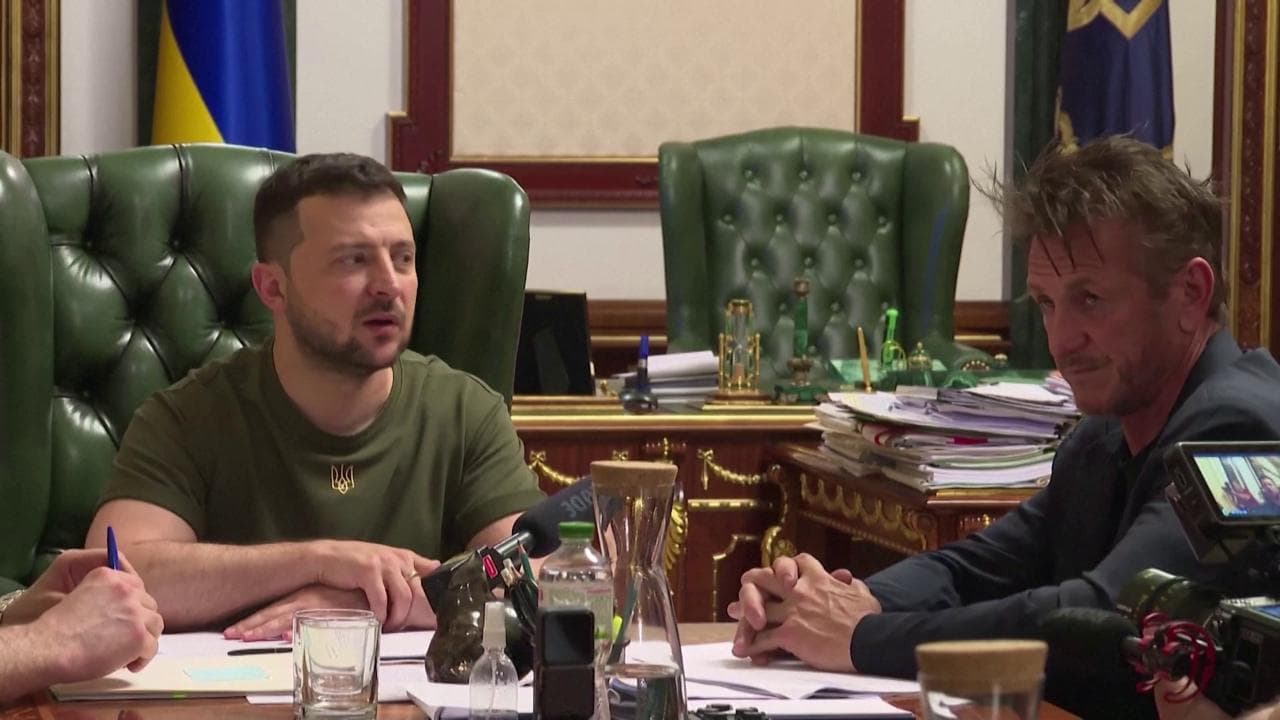 Zelensky incontra Sean Penn: "Grazie per il sostegno"