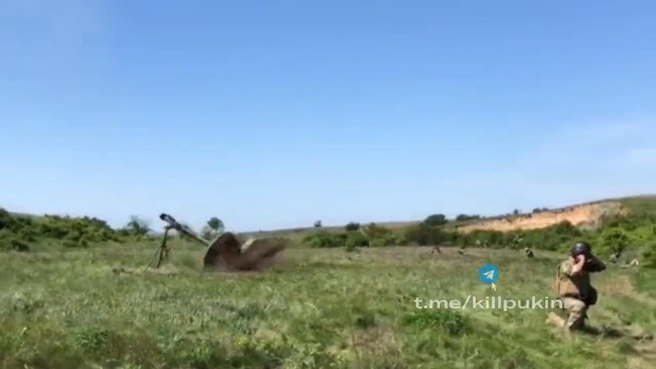 I soldati ucraini sbagliano a usare il mortaio