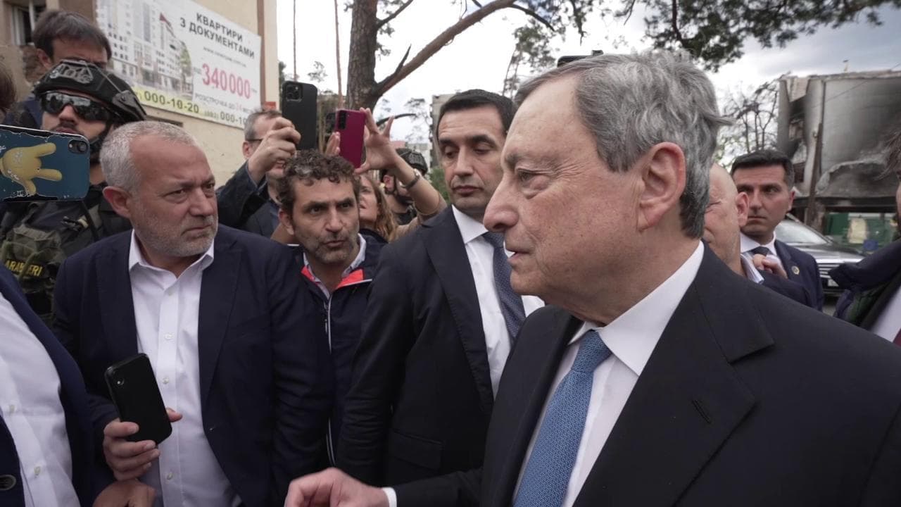 Kiev, Draghi: "I russi hanno distrutto tutto, anche gli asili, ma gli ucraini sono pronti a ricostruire"