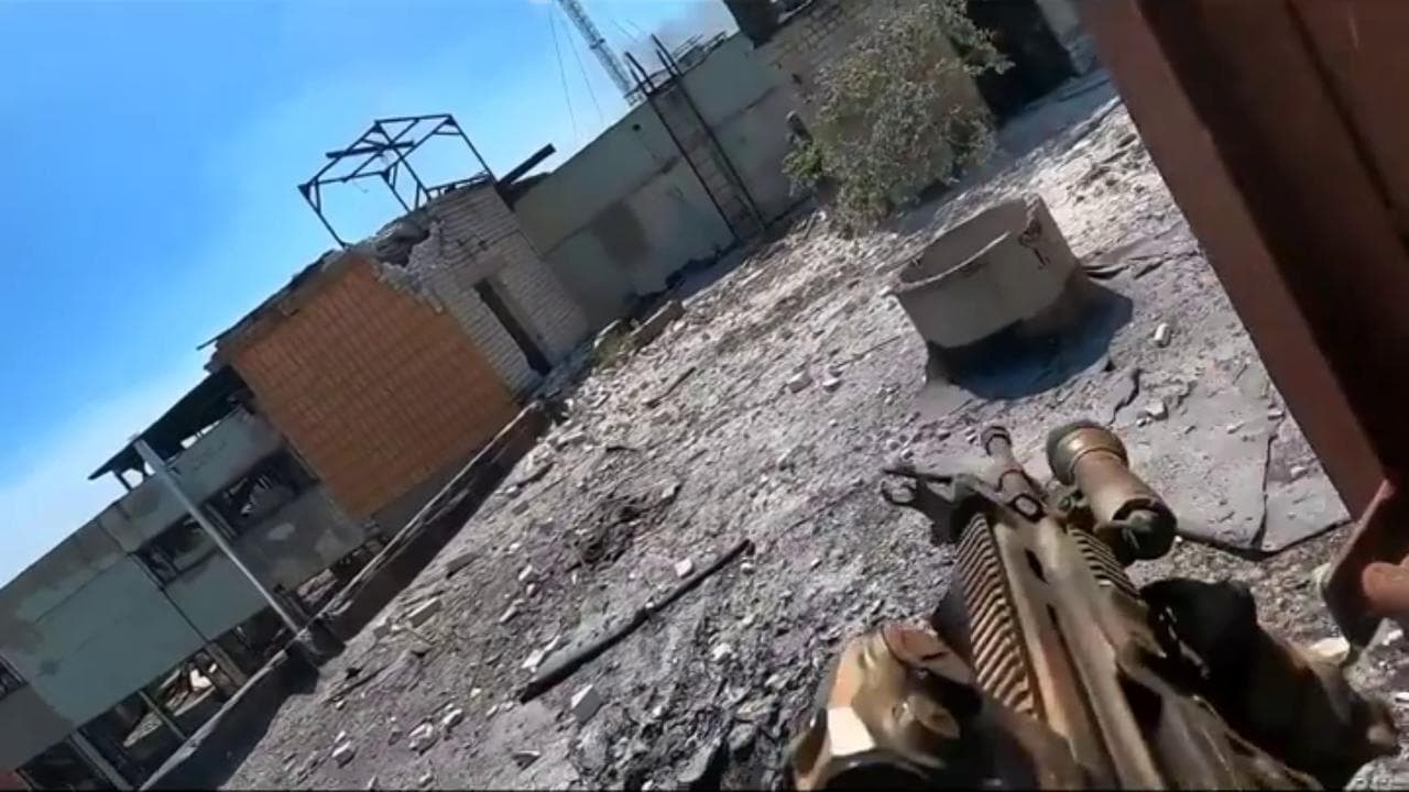 Severodonetsk non si arrende, scontri a fuoco dagli edifici: fatti saltare tutti i ponti