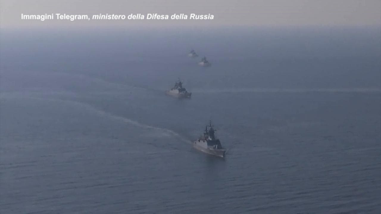 Russia, esercitazione militare nel mar Baltico: schierate 60 navi da guerra