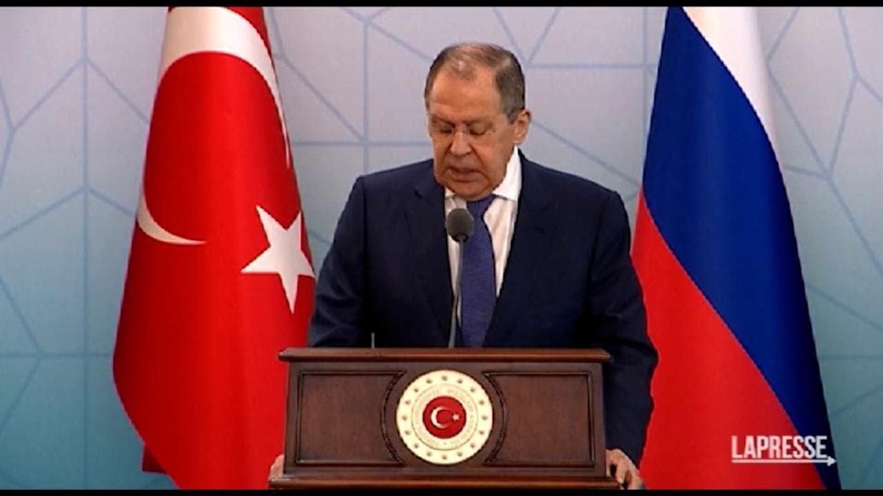 Ucraina, Lavrov sul blocco del grano: "Nulla a che vedere con una crisi alimentare"