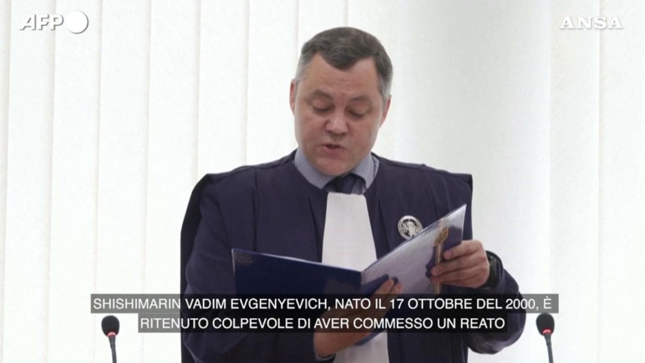 Ucraina, soldato russo di 21 anni condannato all'ergastolo: la lettura della sentenza