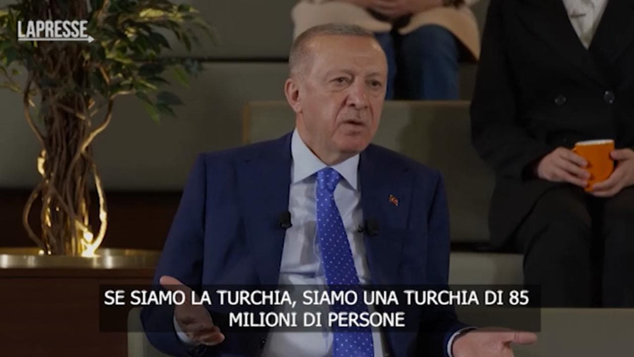 Nato, Erdogan: "No all'ingresso di Svezia e Finlandia, Stoccolma centro di terrore"