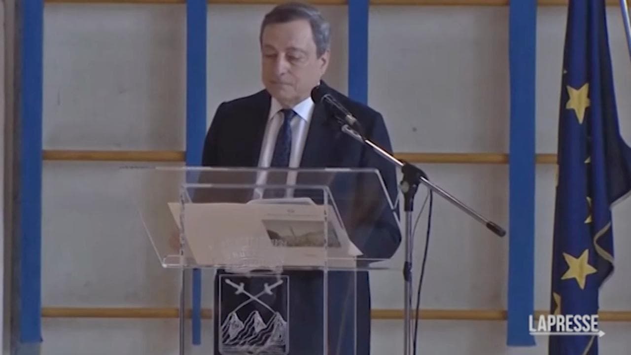 Ucraina, Draghi agli studenti: "Putin mi ha detto che non è il momento per parlare di pace"