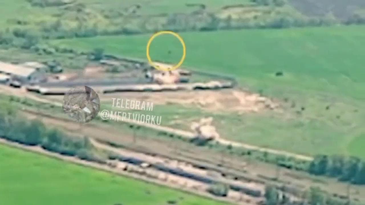 L'esercito ucraino lancia missili britannici Brimstone: due tank russi saltano in aria
