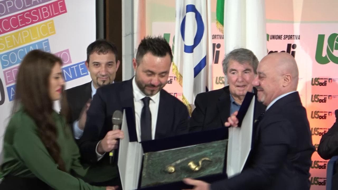 De Zerbi riceve il premio Bearzot: "In 24 ore tutto cambiato, guardare l'Ucraina da qui non è facile"
