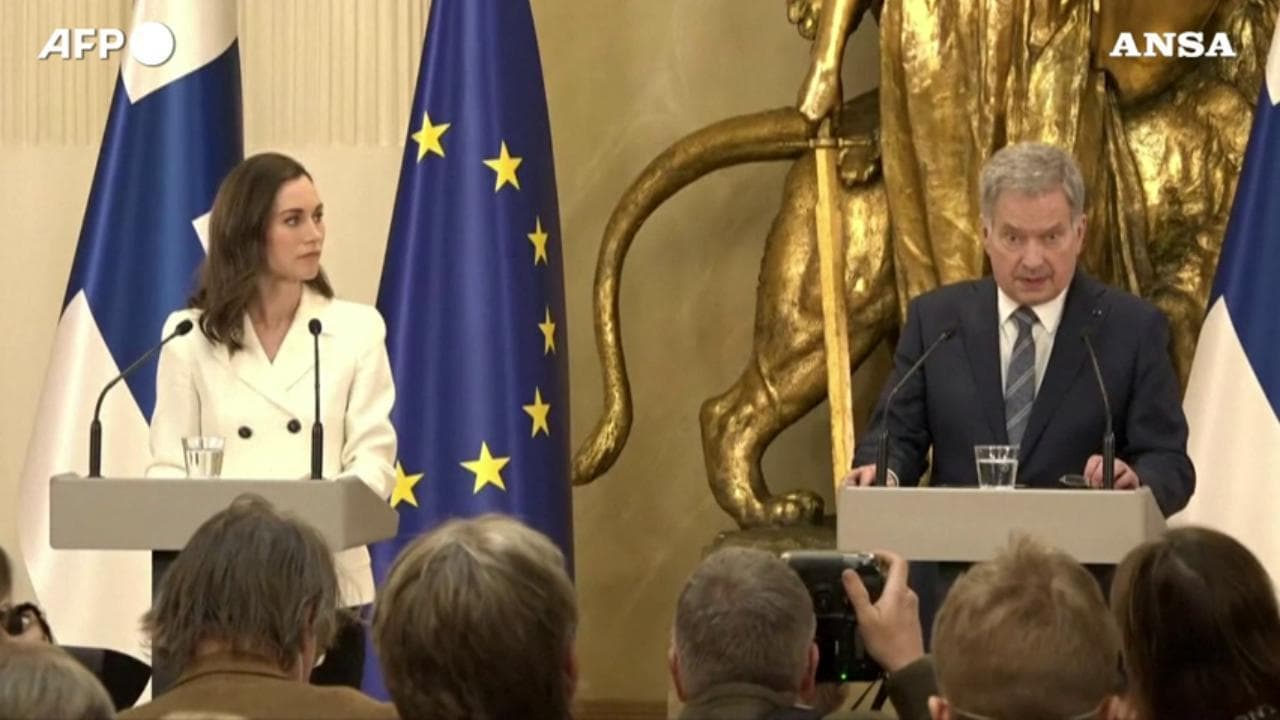 Il presidente della Finlandia: "Chiederemo ufficialmente di aderire alla Nato"