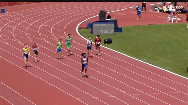 Odey-Jordan, l’incredibile distrazione agli Europei U18 di atletica: domina i 200, rallenta prima del traguardo e si fa eliminare
