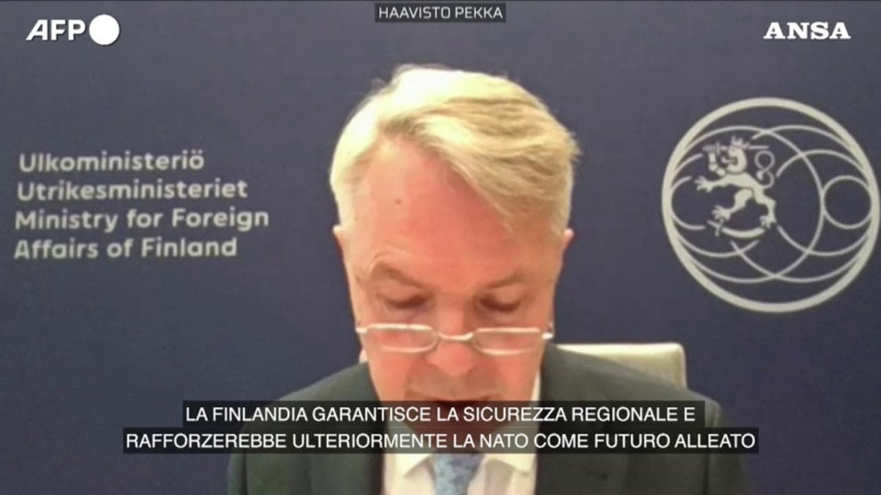 Finlandia, il governo dice "sì" all'ingresso nella Nato