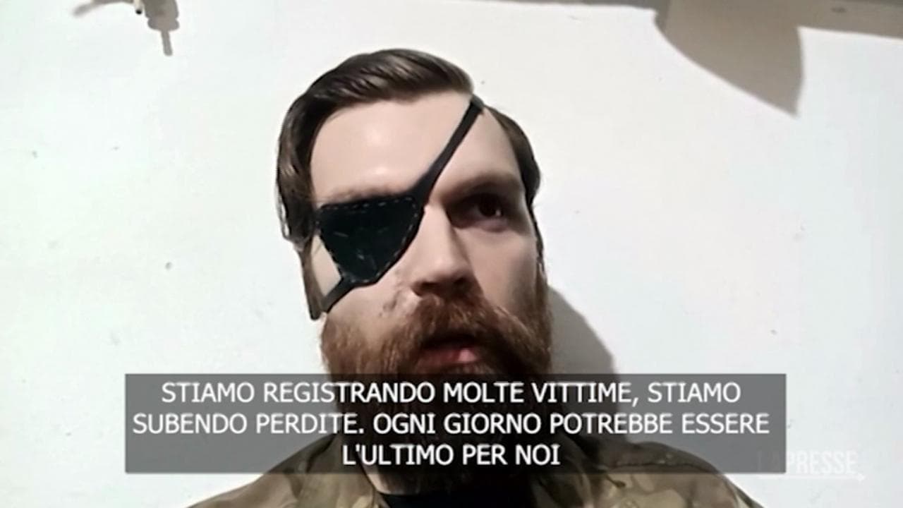 Azovstal, il Reggimento Azov: "Per noi potrebbe essere l'ultimo giorno: morte o cattura imminente"