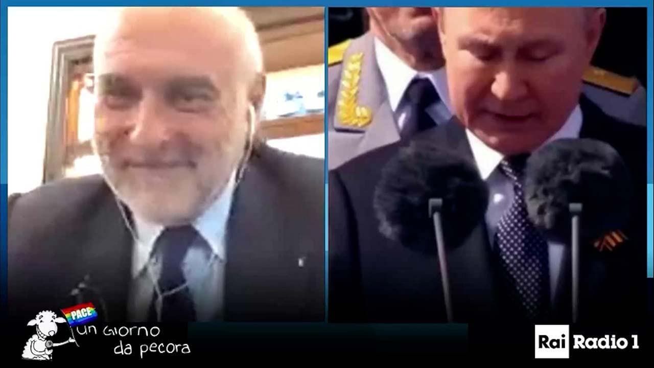Putin alla parata con una cravatta italiana. Marinella: "È la nostra, forse è regalo di Berlusconi"