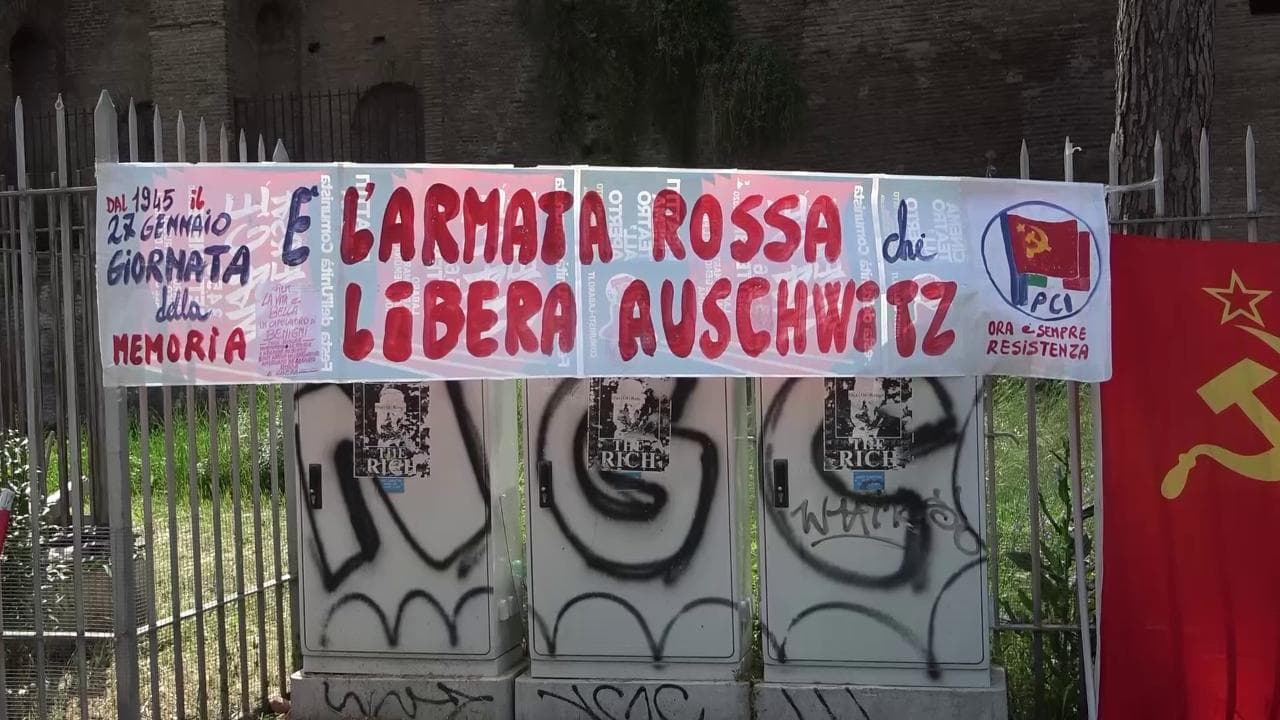 Roma, maglie pro-Putin e negazionismi: la manifestazione per il Giorno della Vittoria diventa una festa anti-Ucraina