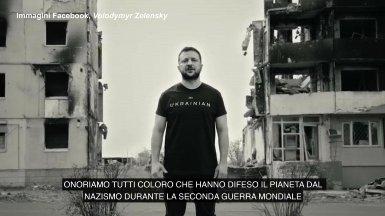 Zelensky nel Giorno della memoria: "La Russia come i nazisti"
