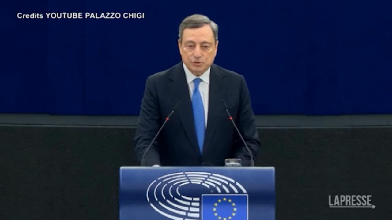 Guerra in Ucraina, Draghi a Strasburgo: "Garantire continuità ad accoglienza profughi"