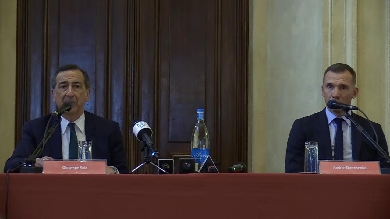 Ucraina, Shevchenko e Milano danno vita a un nuovo call center per aiutare i profughi in fuga