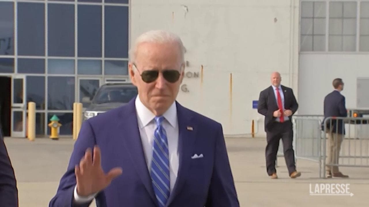 Biden accusa Putin di genocidio: "Sta cercando di cancellare l'idea di essere ucraini"