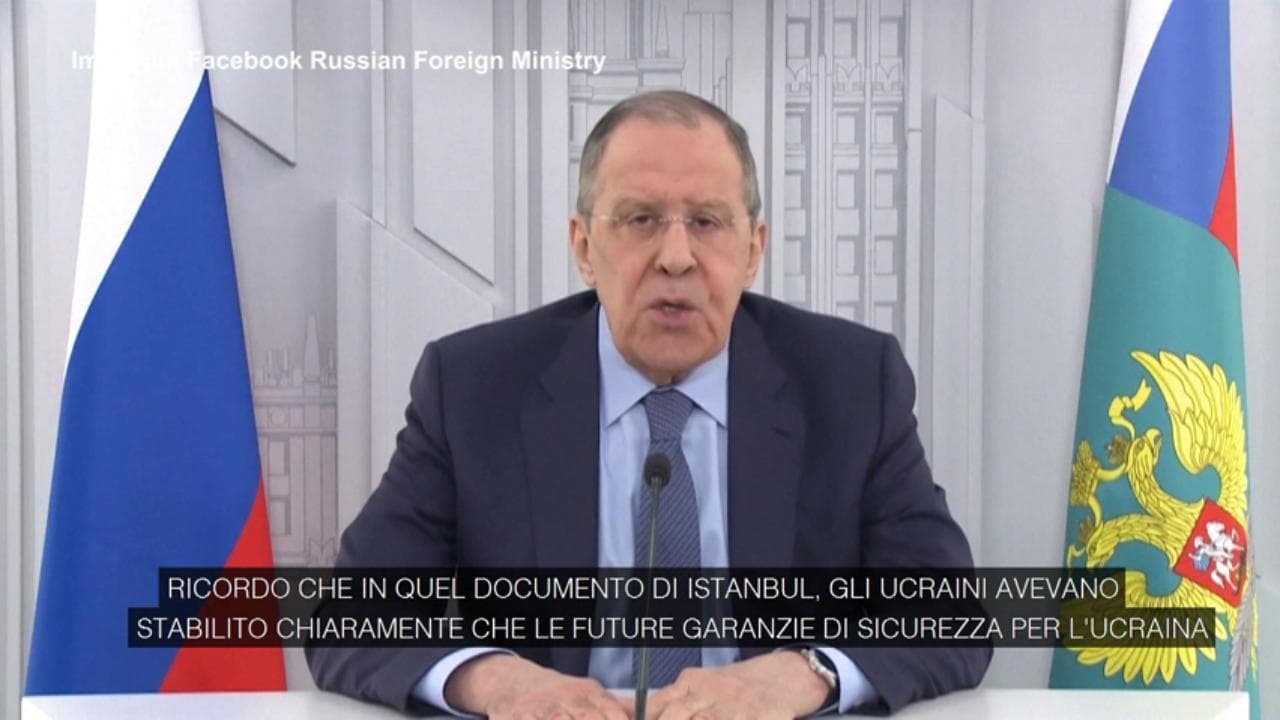 Lavrov: "Nuova bozza di accordo ucraina diversa da quella di Istanbul, prova che Kiev è controllata da Washinghton"