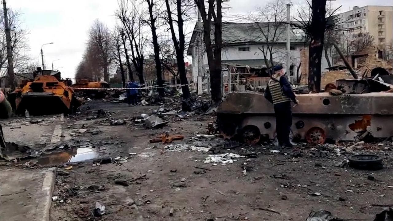 Macerie, cadaveri e fosse comuni: Il reportage dall'inferno di Bucha
