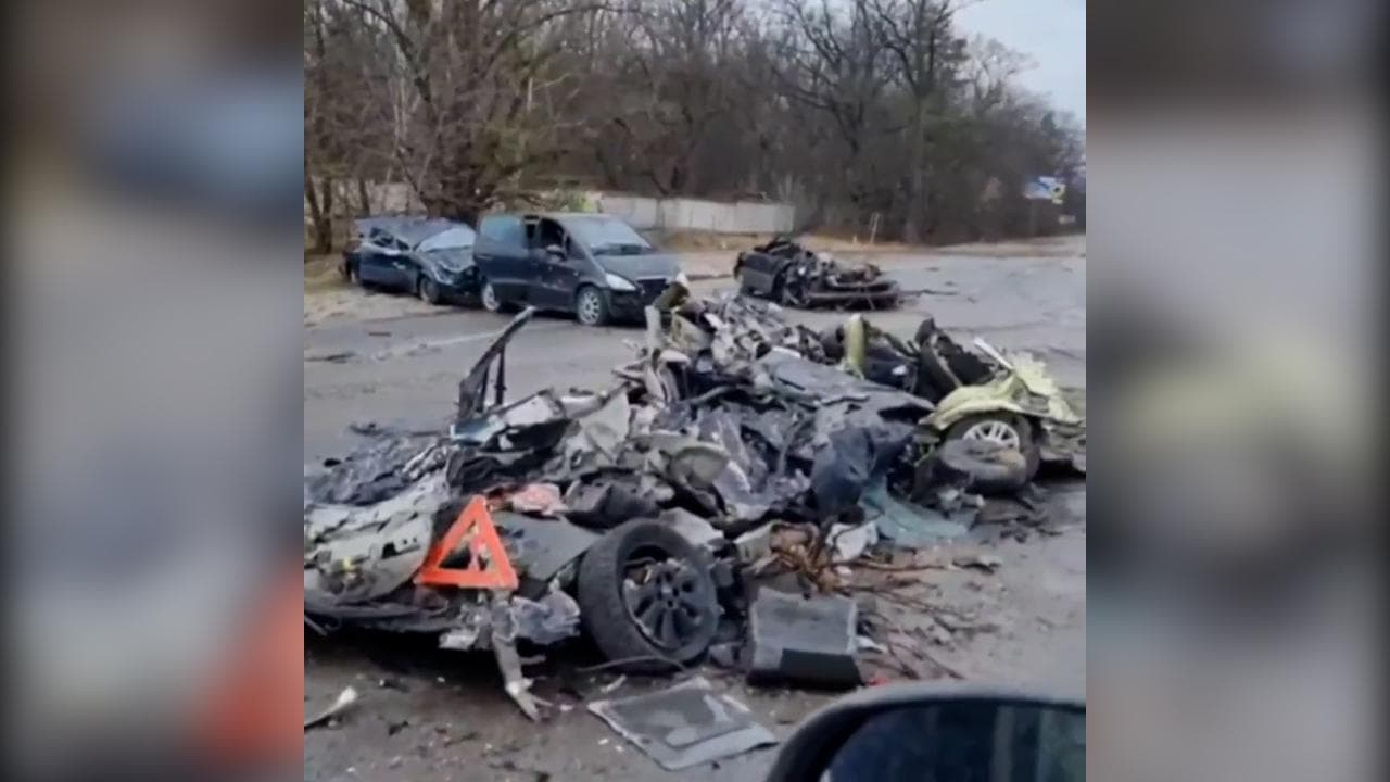 Gli ucraini entrano a Borodyanka, la devastazione dopo l'occupazione russa