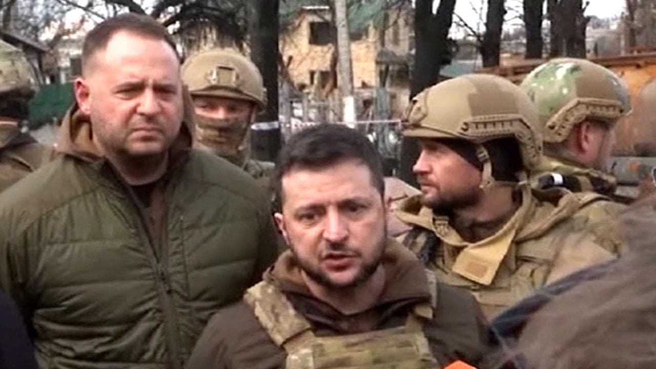 Orrore Bucha, Zelensky: "Crimini di guerra che saranno riconosciuti come genocidio"