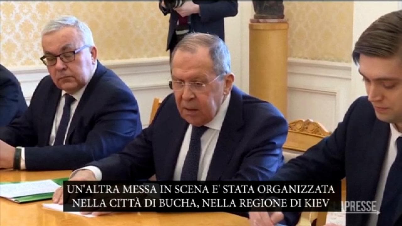 Orrore di Bucha, Lavrov: "È una messa in scena, una provocazione che mina pace e sicurezza"