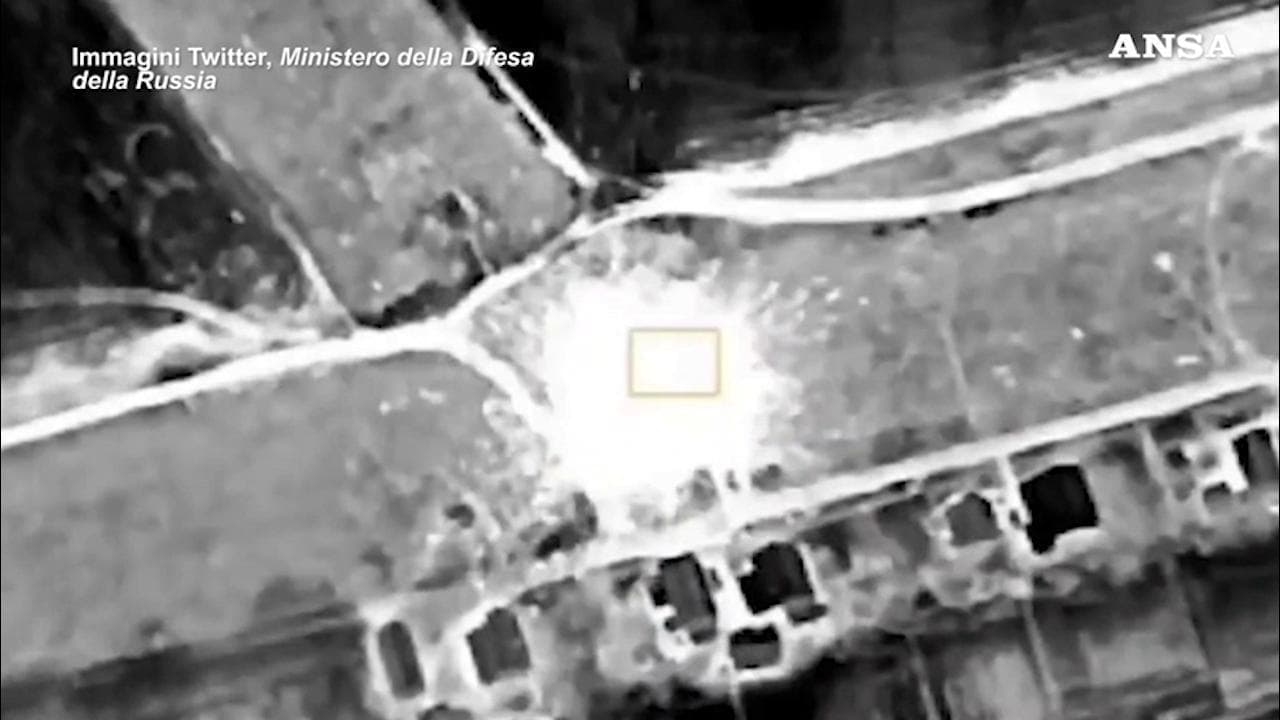 Nuova offensiva dell'esercito russo: colpita la base militare di Krasnopol
