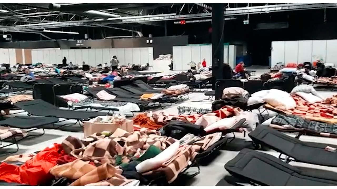 A Varsavia, l'hub da 10mila persone che smista i profughi nei vari paesi d'Europa
