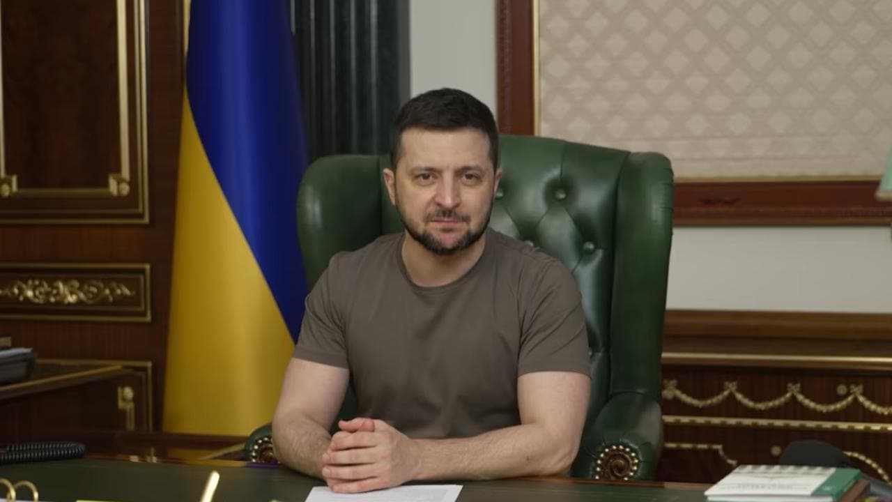 Zelensky: "Il dialogo sia serio: sovranità e integrità territoriale dell'Ucraina devono essere garantite"