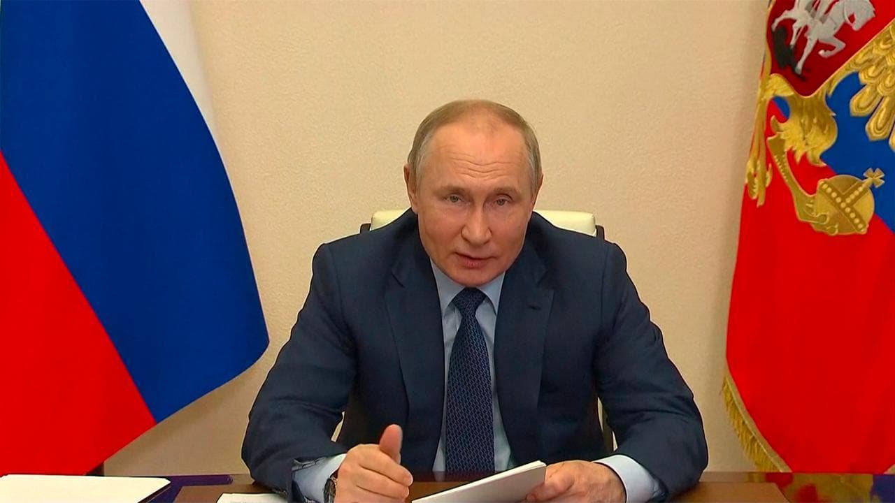 Putin: "Anche J.K. Rowling censurata, l'occidente della cancel culture è come il nazismo"