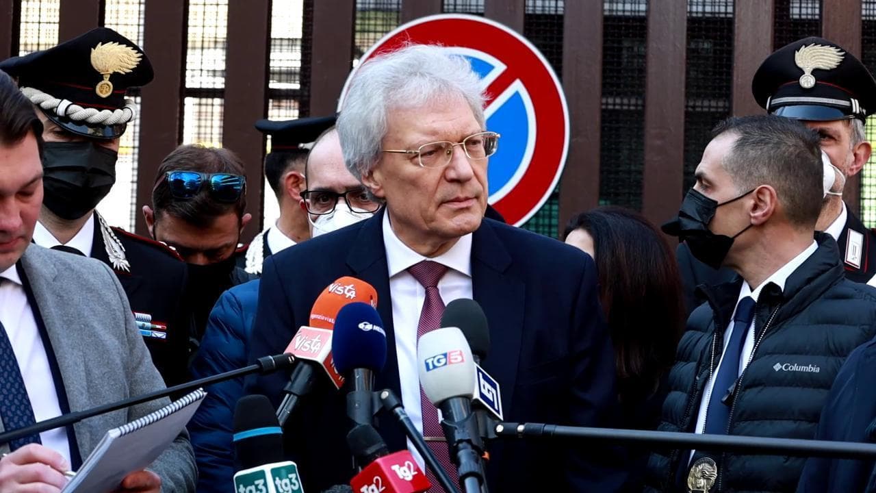 L'ambasciatore russo a Roma e la missione Covid in Italia: "Mano tesa, morderla non vi fa onore"