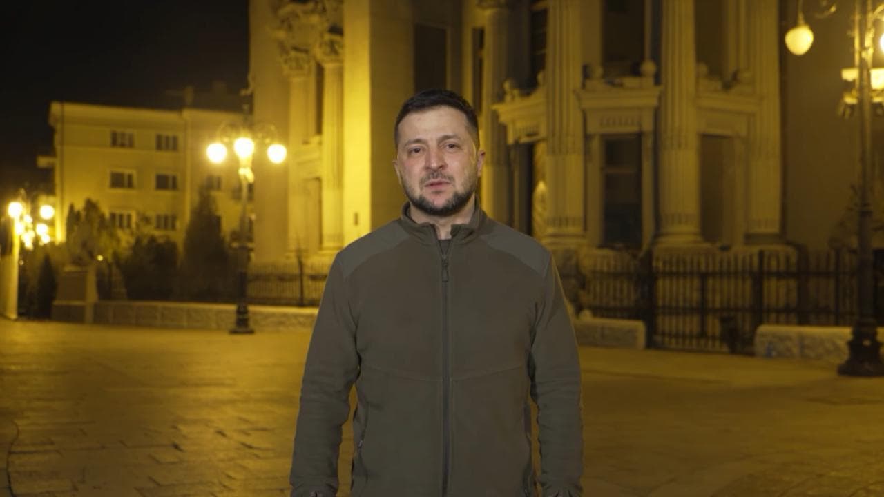 Ucraina, Zelensky si rivolge a Mosca su Fb: "È tempo di incontrarsi e parlare"