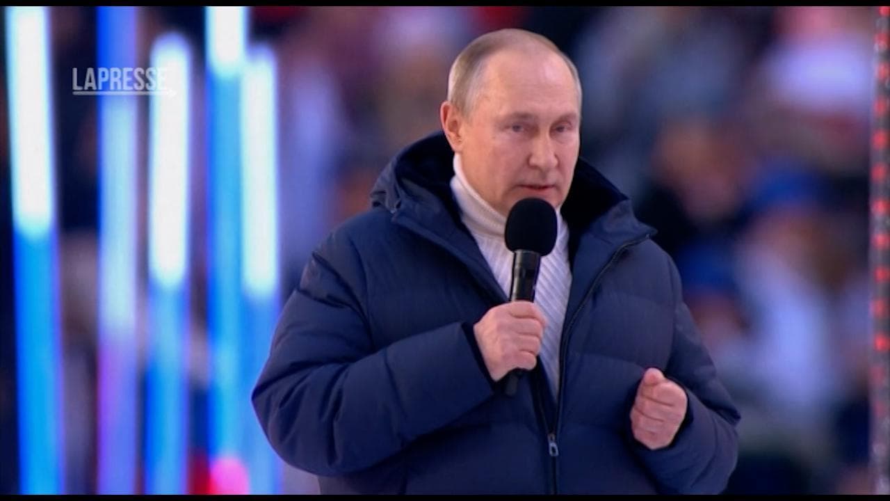 Putin: "In Ucraina operazione militare per fermare il genocidio dei russi"