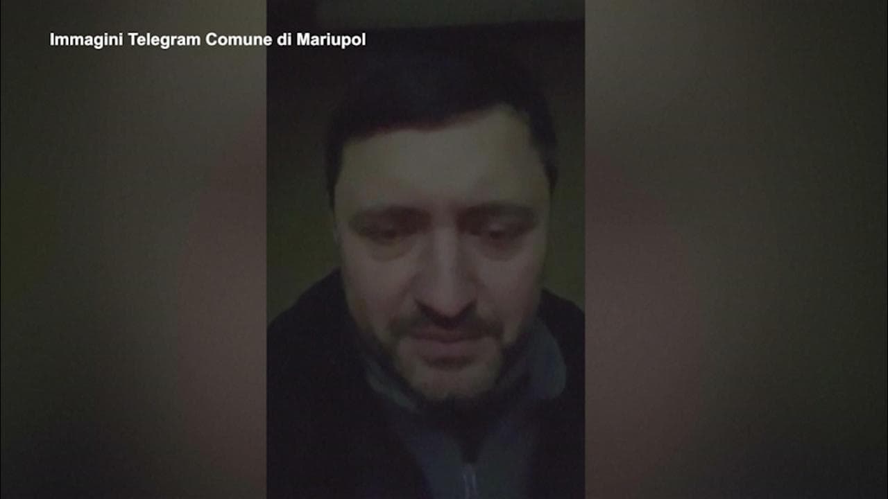 Mariupol, il sindaco sul bombardamento del teatro: "Si tratta di genocidio"