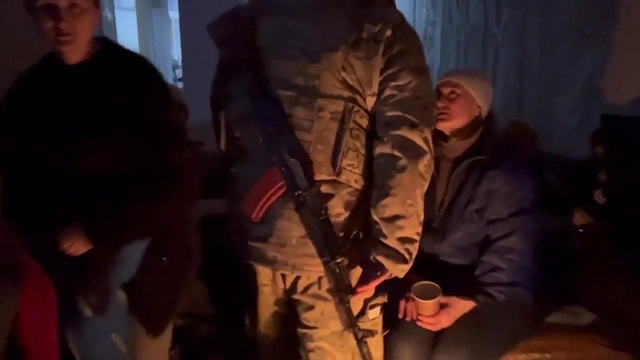 Dentro il teatro di Mariupol: tra i civili che vi avevano cercato rifugio