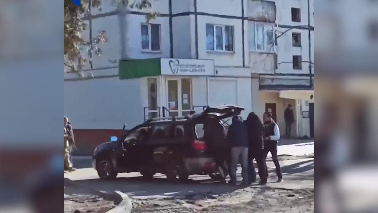La denuncia delle televisione ucraina: "Bombardate persone in fila per il pane, 10 vittime"