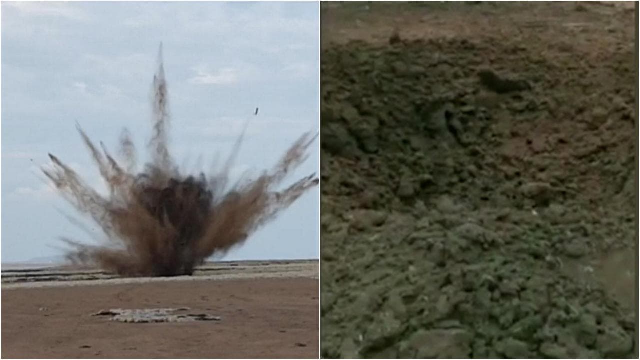 Ochtyrka, le impressionanti voragini nel terreno causate dai bombardamenti russi