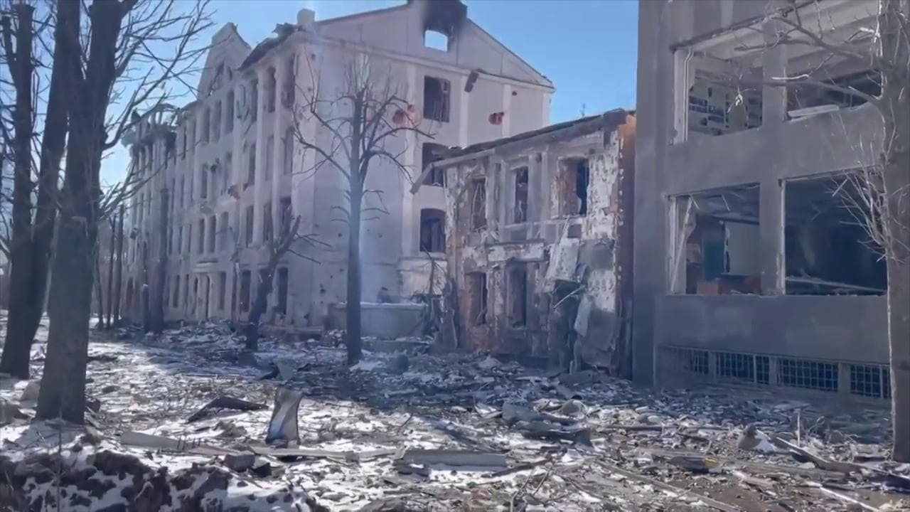Come appare Kharkiv dopo oltre due settimane di bombardamenti: la città deserta