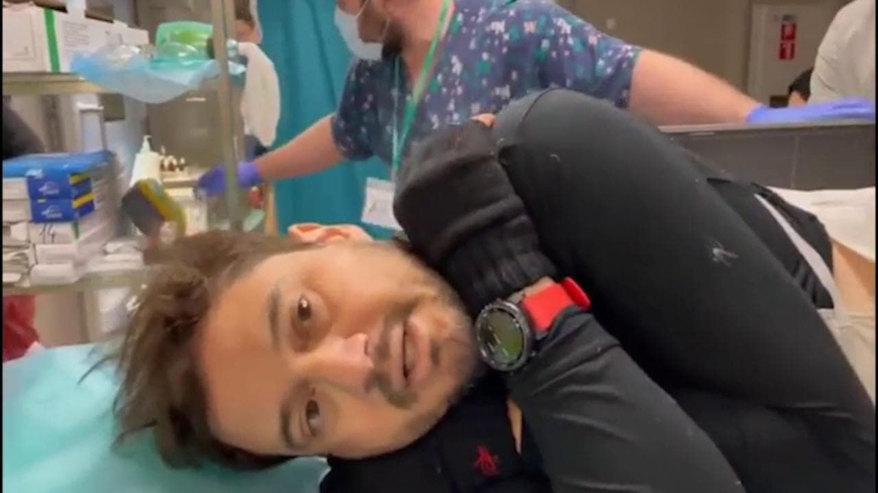Ucciso a Irpin giornalista Usa, la testimonianza del collega dall'ospedale: "Stavamo filmando i profughi in fuga"
