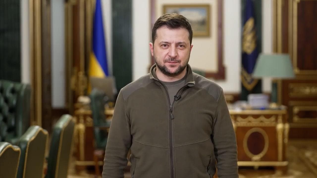 Zelensky: "La Russia vuole creare pseudo-repubbliche nel nostro territorio"