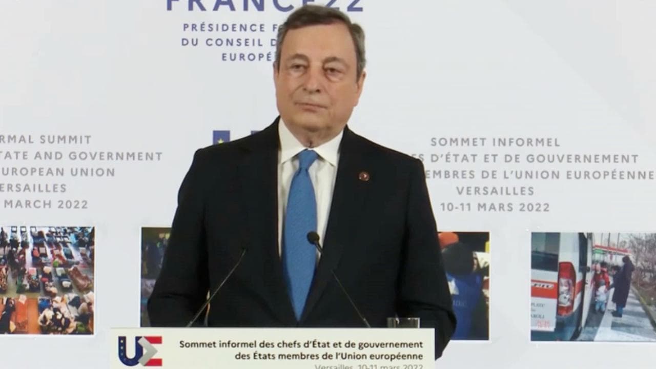Draghi: "Non siamo in economia di guerra ma dobbiamo prepararci"