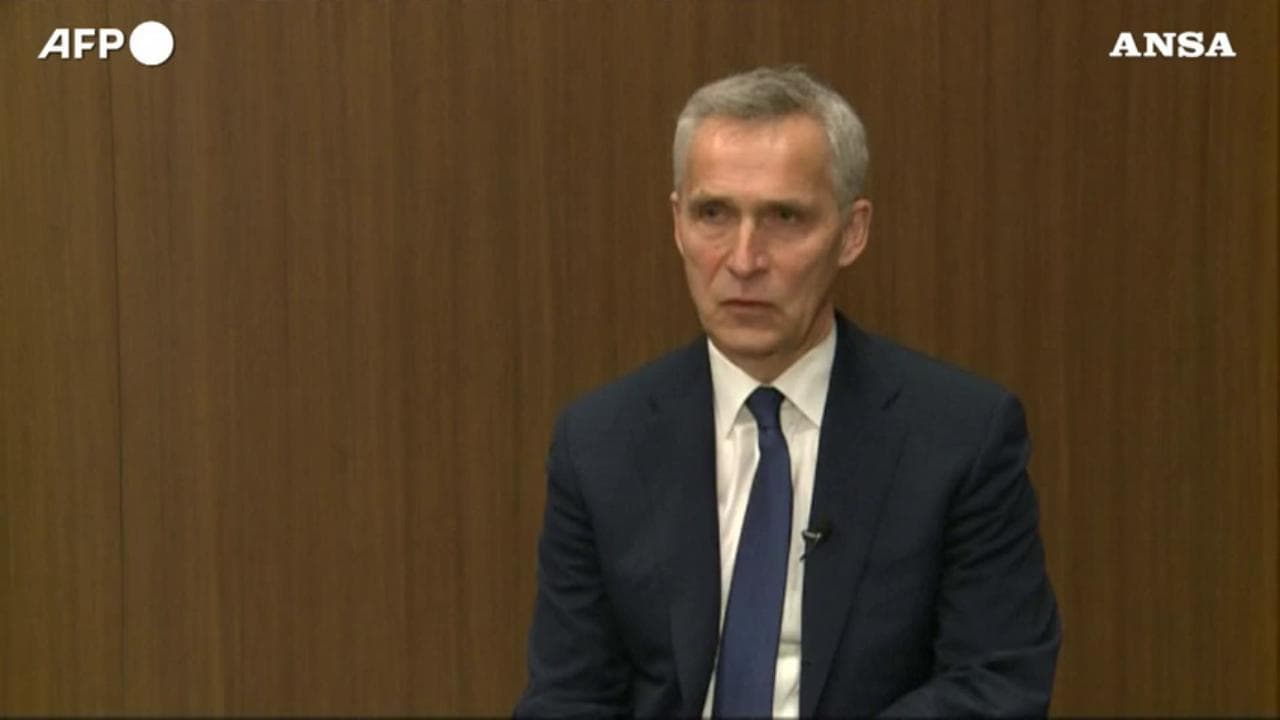 Ucraina, Stoltenberg: "La Nato non vuole un conflitto con la Russia"