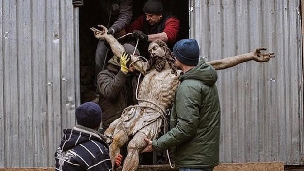 Ucraina, il Cristo Salvatore di Leopoli in salvo in un bunker come nella Seconda guerra mondiale