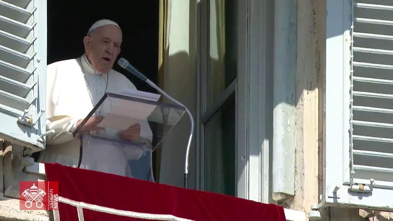 L'appello di Papa Francesco: "La guerra è una pazzia, fermatevi per favore"