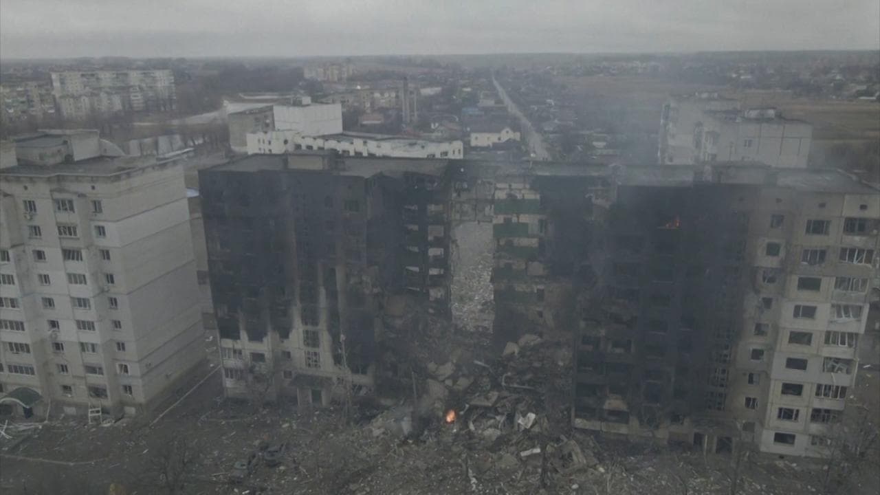 Guerra Ucraina, Borodyanka rasa al suolo dalle bombe: le impressionanti immagini dal drone