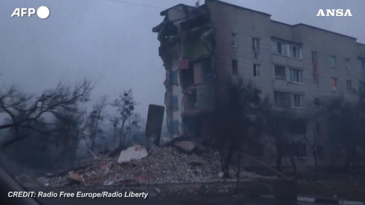 Ucraina, Borodjanka dopo l'offensiva russa: edifici sventrati e macerie