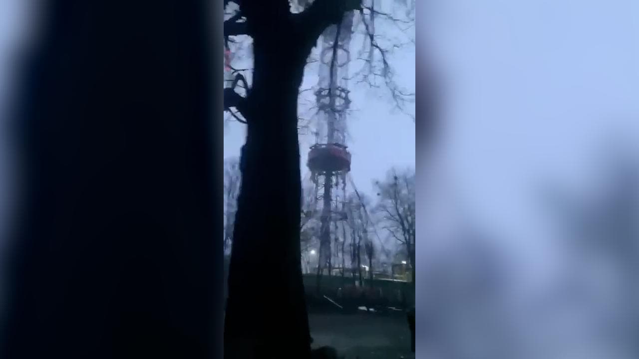 Ucraina, colpita torre tv a Kiev: le drammatiche immagini subito dopo il raid russo