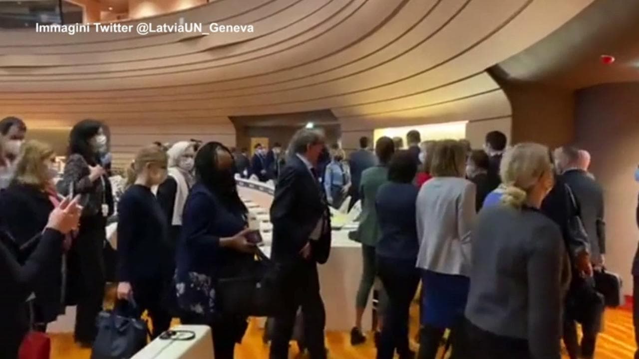 Alla Conferenza sul disarmo boicottaggio del discorso Lavrov: le delegazioni lasciano la sala