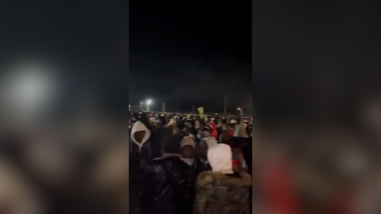 Ucraina, le associazioni umanitarie denunciano: "Neri devono dare precedenza ai bianchi su bus e treni"